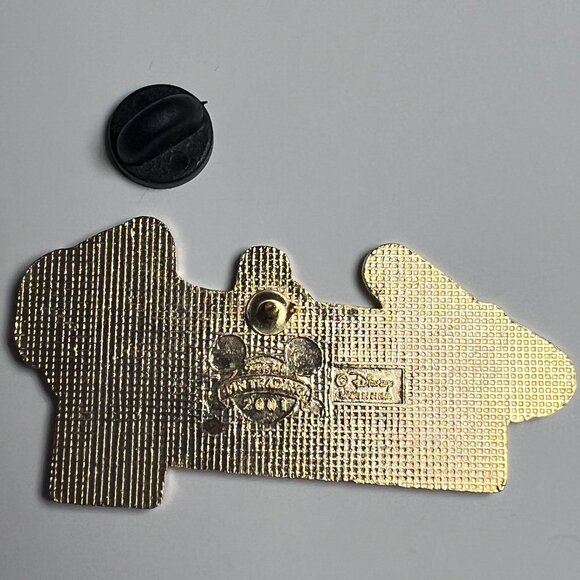 test track • disney epcot ride pin (2001) - Picture 3 of 3
